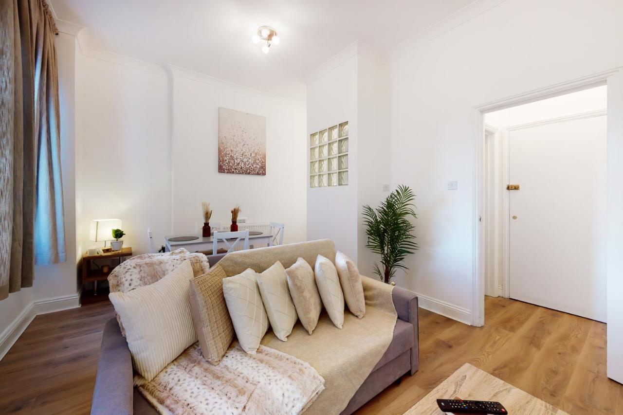 Park Lane Apartments Baker Street Londra Dış mekan fotoğraf